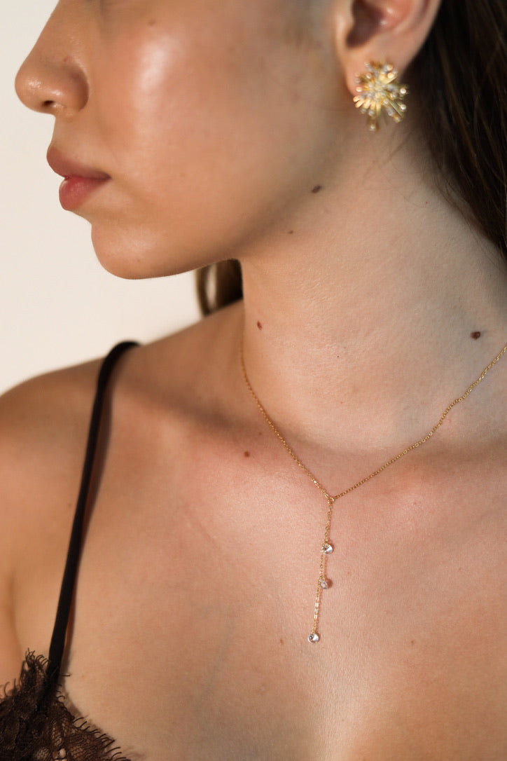 Collar Y triple brillo