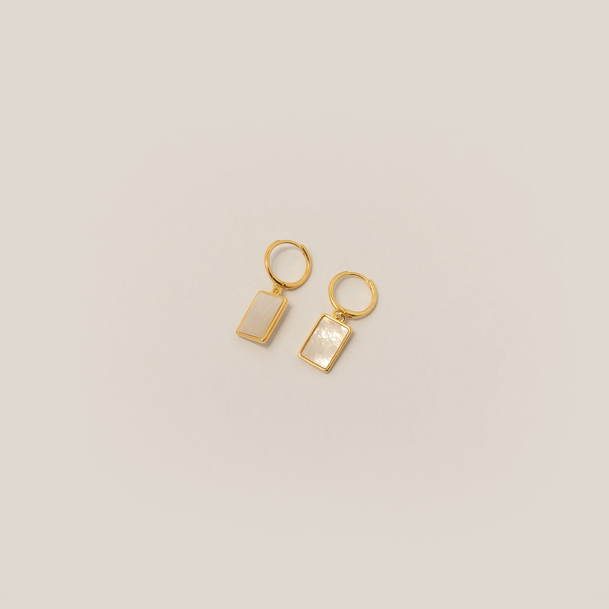 Aretes Huggie | Nacar