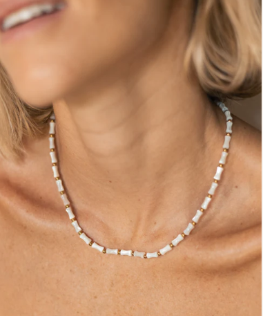 ¿Qué joyas usar según la temporada? Guía para elegir el accesorio perfecto con Ola.