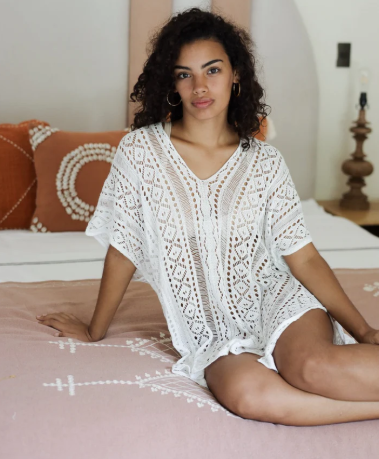 Vestido Camelia: la salida de playa que equilibra frescura, elegancia y libertad.