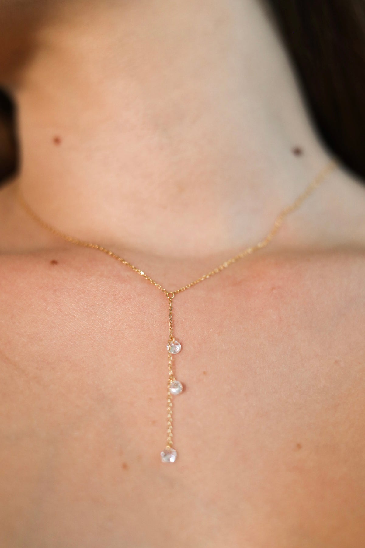 Collar Y triple brillo