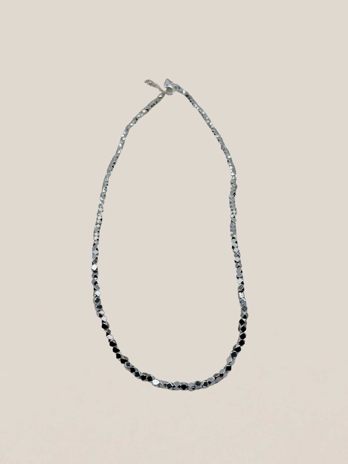 Collar Cubo | Oro Blanco