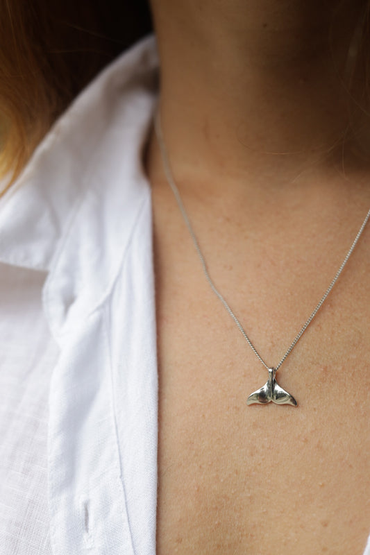 Collar Silver Whale