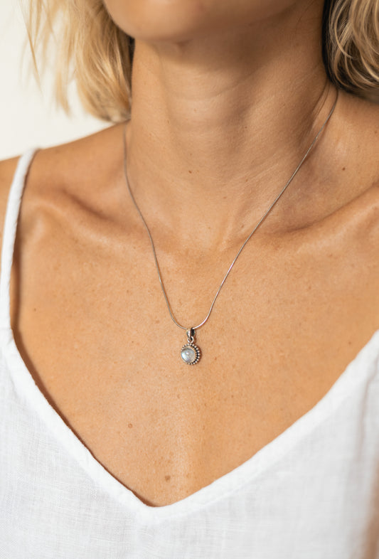 Collar Lelu Moonstone