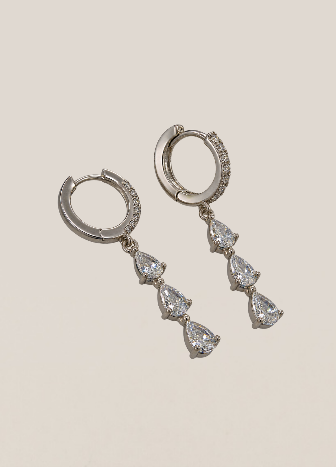 Aretes Huggie Diamond Triple | Plata